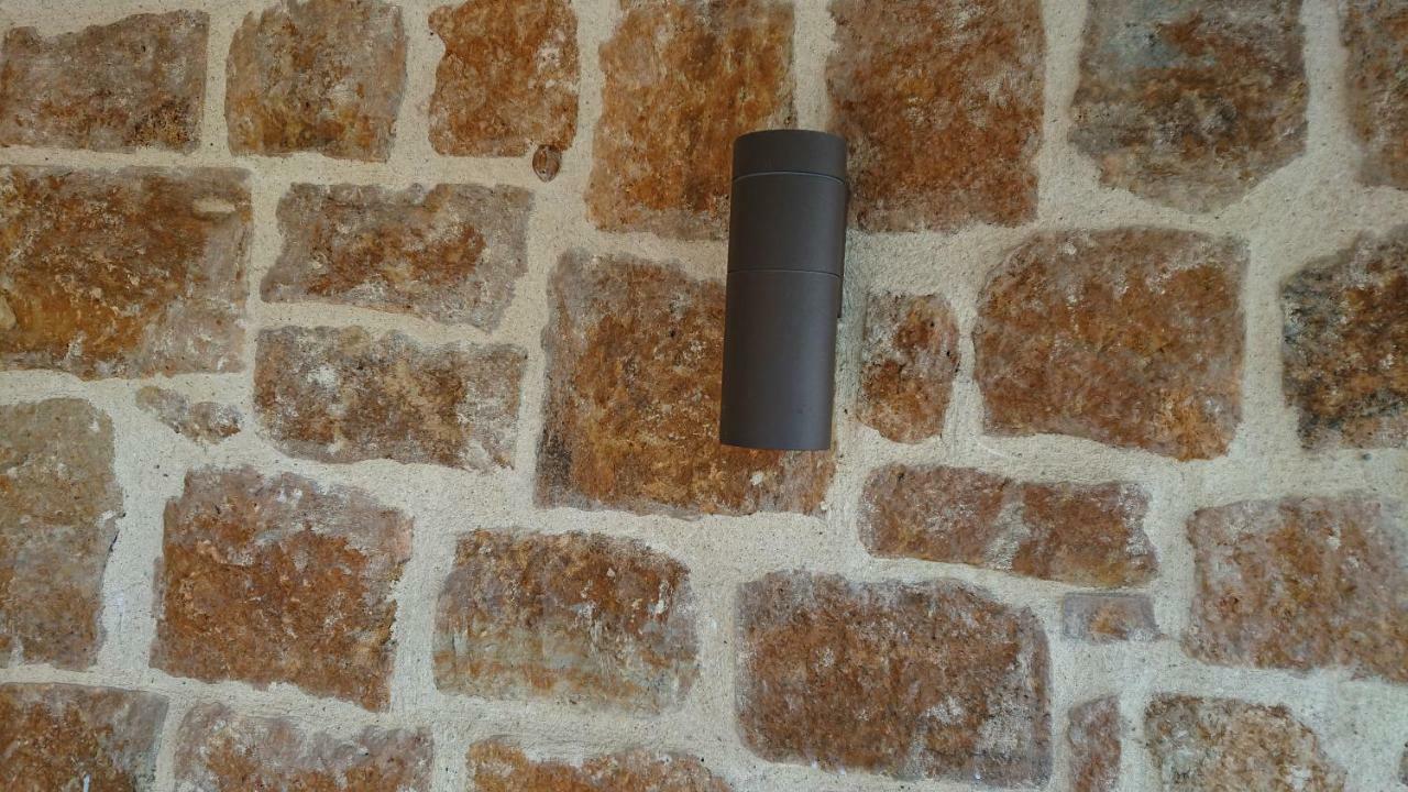 شقة Stone House With Seaview نيا بوتيدايا المظهر الخارجي الصورة