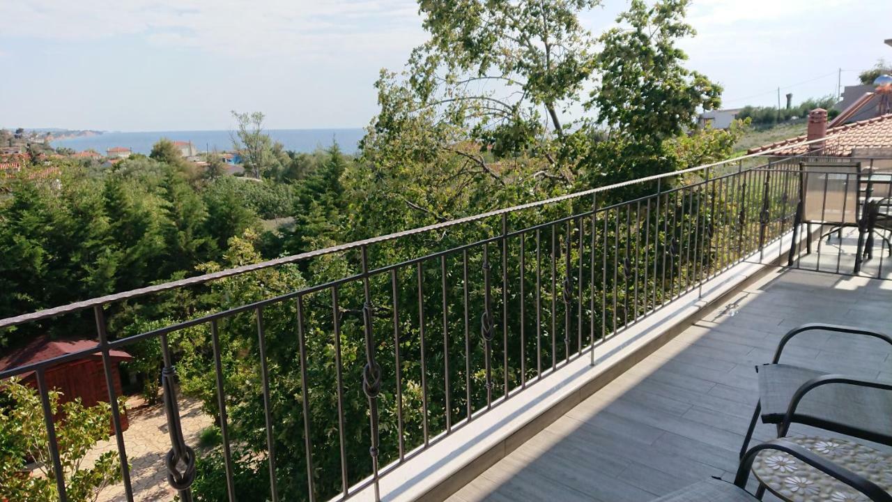 شقة Stone House With Seaview نيا بوتيدايا المظهر الخارجي الصورة
