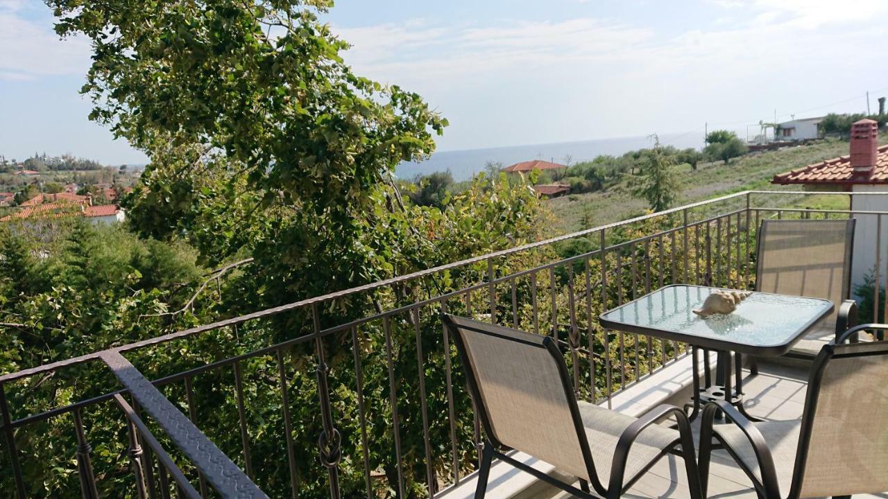 شقة Stone House With Seaview نيا بوتيدايا المظهر الخارجي الصورة