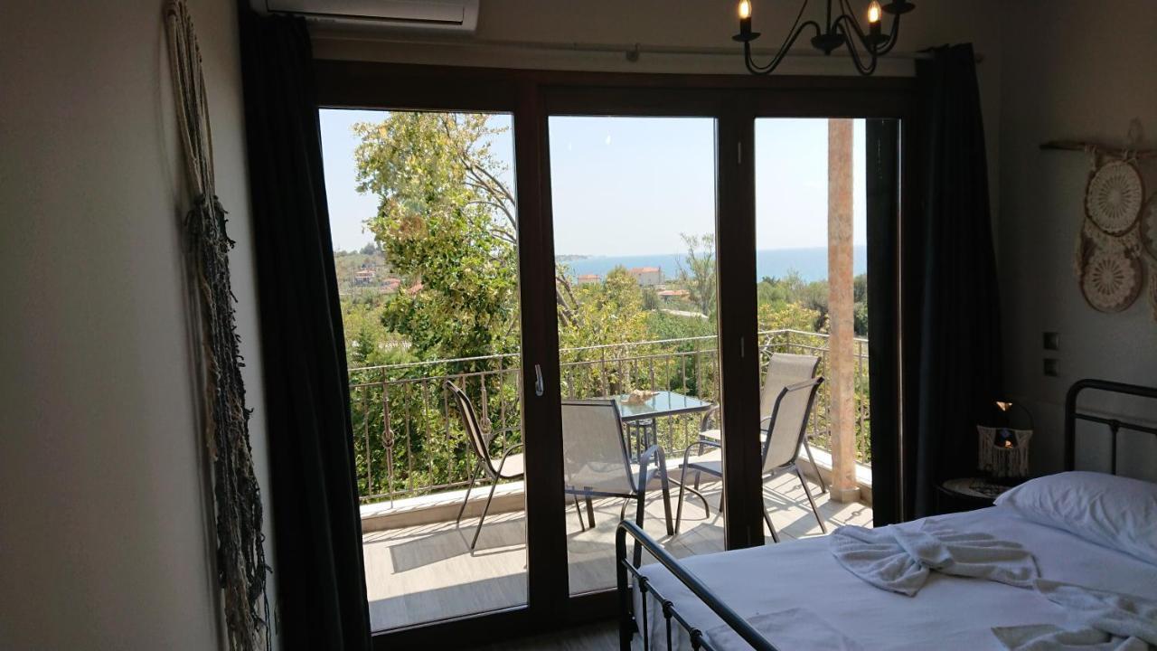 شقة Stone House With Seaview نيا بوتيدايا المظهر الخارجي الصورة